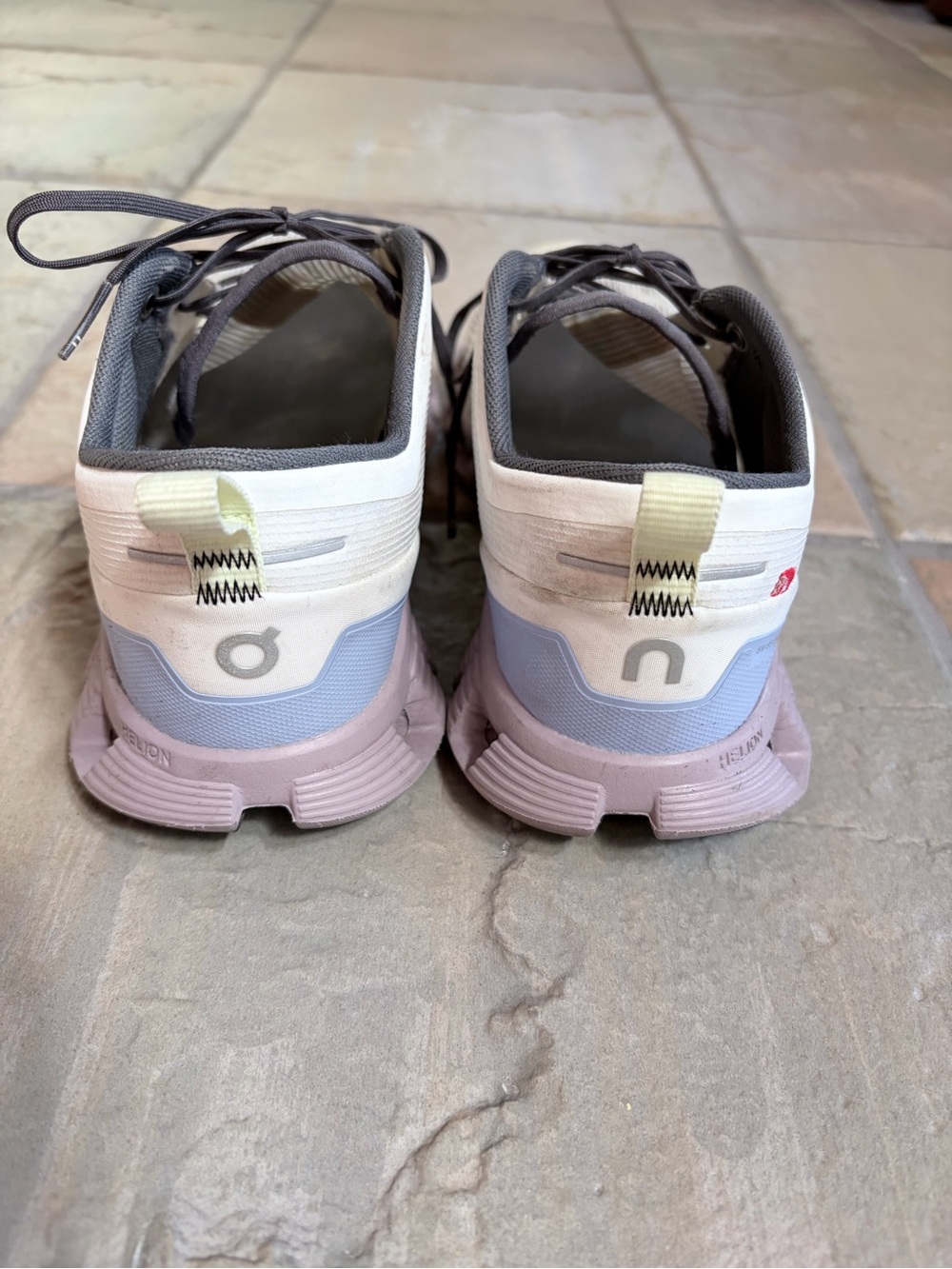 On Running Women's Athletic Lace-Up Running Shoes — Cream/Gray/Purple 6.5 - Picture 4 of 9
